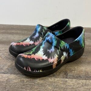 Crocs Women’s Neria Pro II Work Clog Black Tie-Dye Slip Resistant| Women’s 6